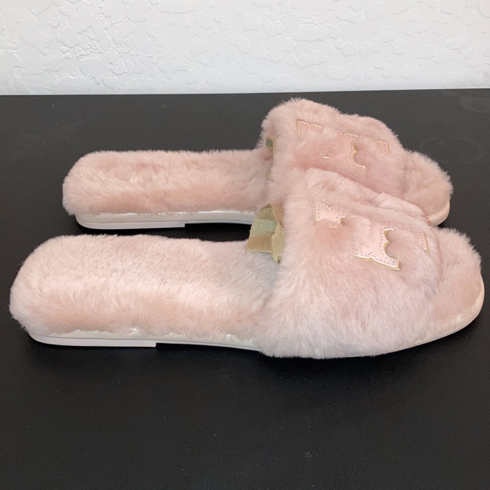 BRAND NEW! Tory Burch Double T Shearling Sandals!!